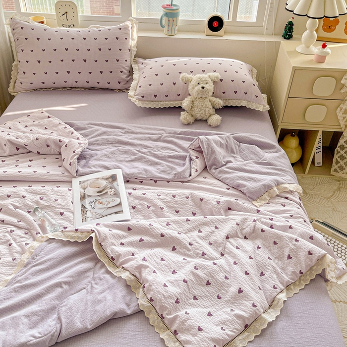 91家纺网 家纺一手货源 找家纺 梦纤绒 2026新款云感皱皱纱花边款夏被夏凉被空调被四件套 紫爱心