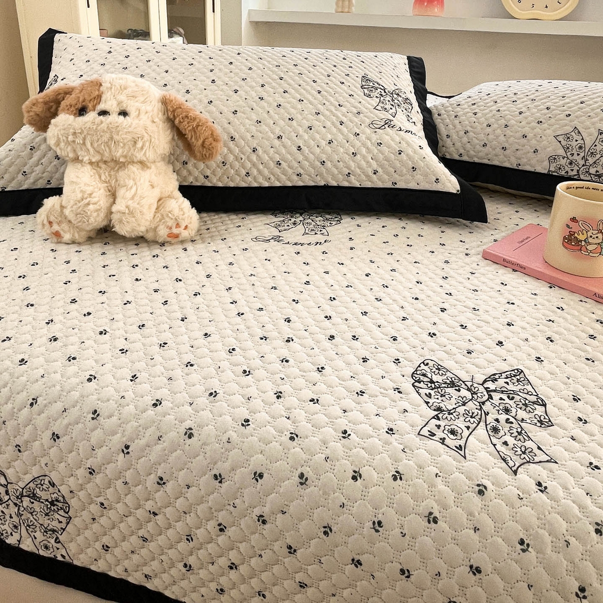 91家纺网 家纺一手货源 找家纺 大元 2026春夏新款赫本风冰豆豆凉席席子 叶语春禾