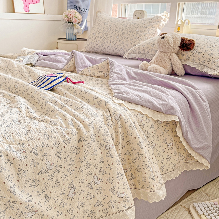 91家纺网 家纺一手货源 找家纺 梦纤绒 2026新款云感皱皱纱花边款夏被夏凉被空调被四件套 花园兔