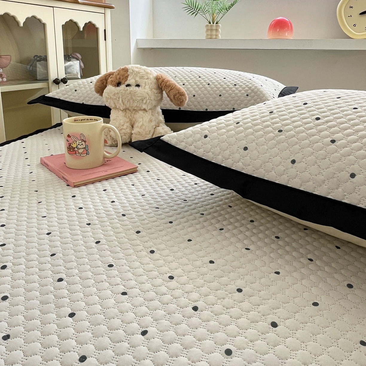 91家纺网 家纺一手货源 找家纺 大元 2026春夏新款赫本风冰豆豆凉席席子 星光点点