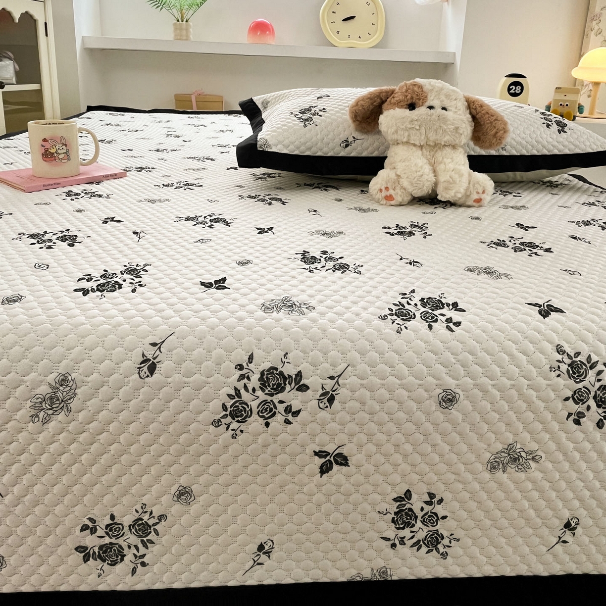 91家纺网 家纺一手货源 找家纺 大元 2026春夏新款赫本风冰豆豆凉席席子 幻想玫瑰