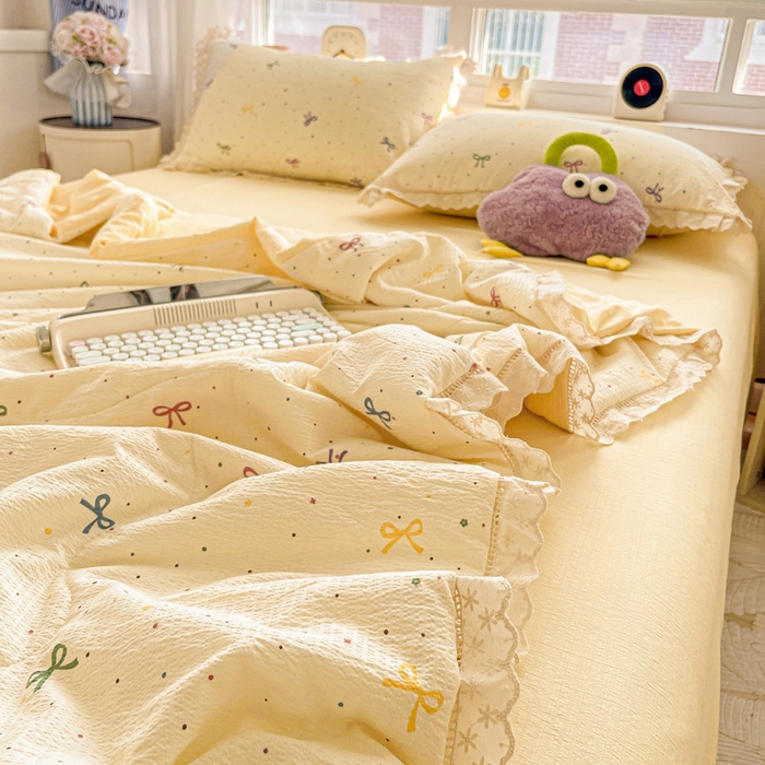 91家纺网 家纺一手货源 找家纺 梦纤绒 2026新款云感皱皱纱花边款夏被夏凉被空调被四件套 蜡笔画