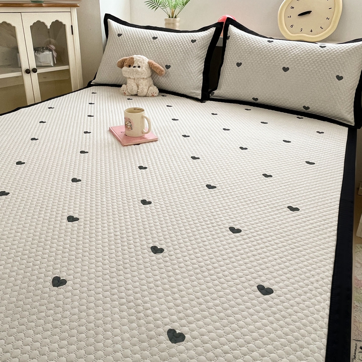 91家纺网 家纺一手货源 找家纺 大元 2026春夏新款赫本风冰豆豆凉席席子 山茶物语