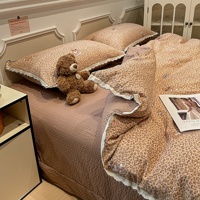 91家纺网 家纺一手货源 找家纺 一比一家纺 2026新款法式花边泡芙纱四件套 豹纹小猫