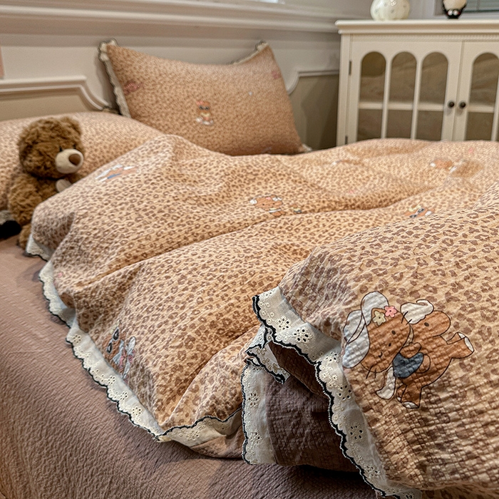 91家纺网 家纺一手货源 找家纺 一比一家纺 2026新款法式花边泡芙纱四件套 豹纹小猫