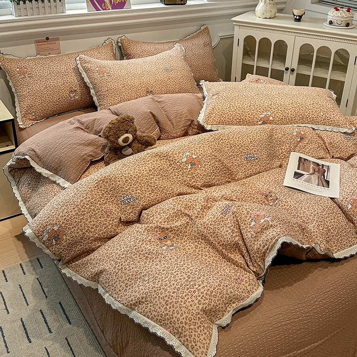 91家纺网 家纺一手货源 找家纺 一比一家纺 2026新款法式花边泡芙纱四件套 豹纹小猫