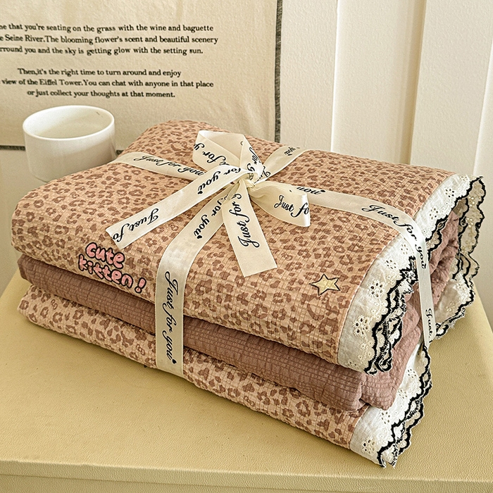 91家纺网 家纺一手货源 找家纺 一比一家纺 2026新款法式花边泡芙纱四件套 豹纹小猫