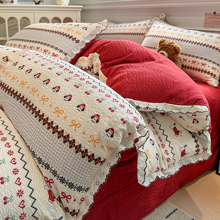 一比一家纺 2026新款法式花边泡芙纱四件套 费尔岛红