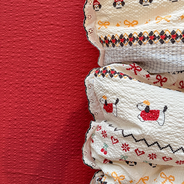 91家纺网 家纺一手货源 找家纺 一比一家纺 2026新款法式花边泡芙纱四件套 费尔岛红