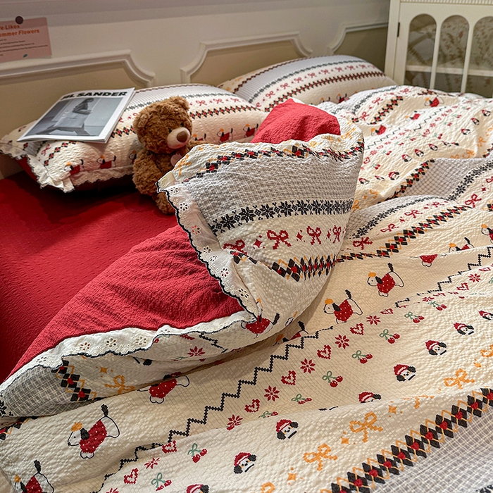 91家纺网 家纺一手货源 找家纺 一比一家纺 2026新款法式花边泡芙纱四件套 费尔岛红