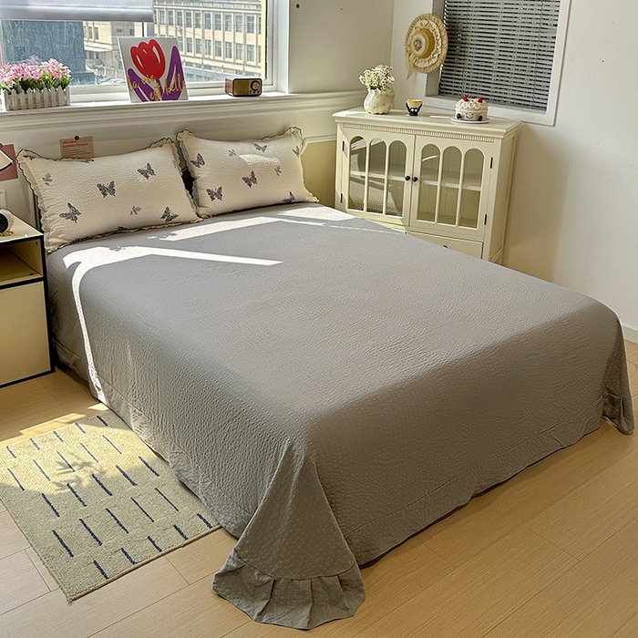 91家纺网 家纺一手货源 找家纺 一比一家纺 2026新款法式花边泡芙纱四件套 墨蝶