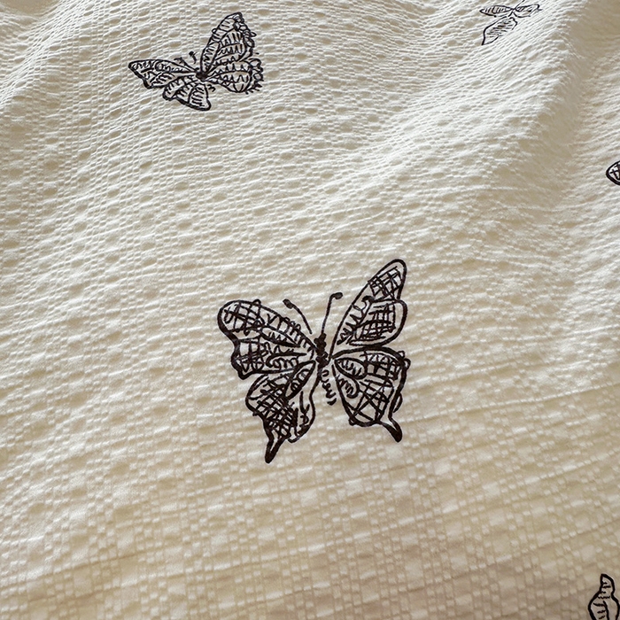 91家纺网 家纺一手货源 找家纺 一比一家纺 2026新款法式花边泡芙纱四件套 墨蝶