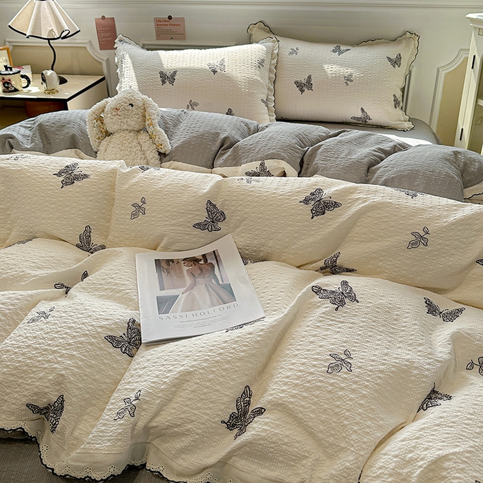 91家纺网 家纺一手货源 找家纺 一比一家纺 2026新款法式花边泡芙纱四件套 墨蝶