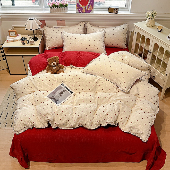 91家纺网 家纺一手货源 找家纺 一比一家纺 2026新款法式花边泡芙纱四件套 慕斯红