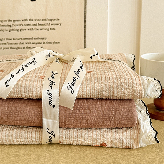 91家纺网 家纺一手货源 找家纺 一比一家纺 2026新款法式花边泡芙纱四件套 甜心咖