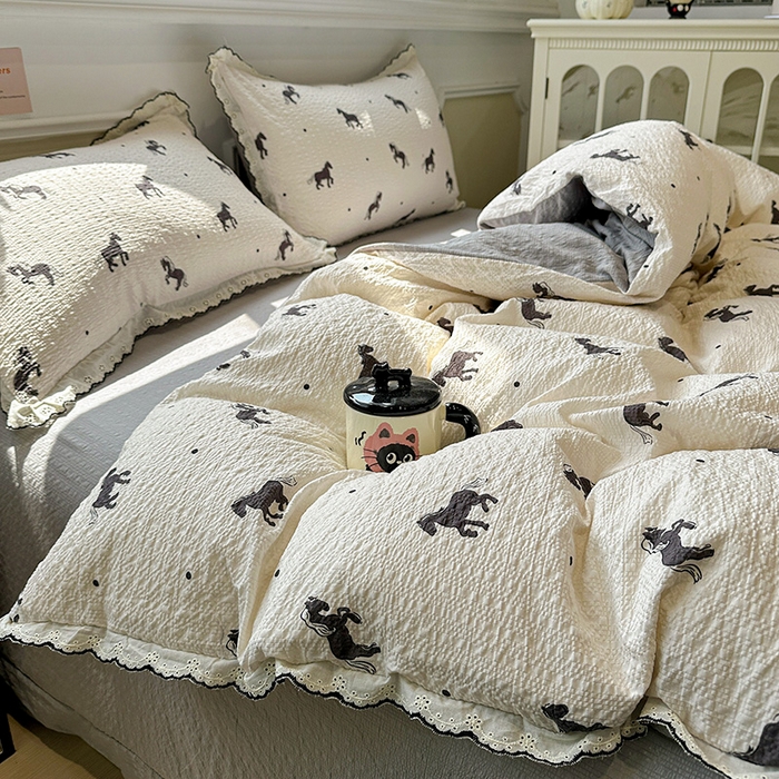 91家纺网 家纺一手货源 找家纺 一比一家纺 2026新款法式花边泡芙纱四件套 小黑马