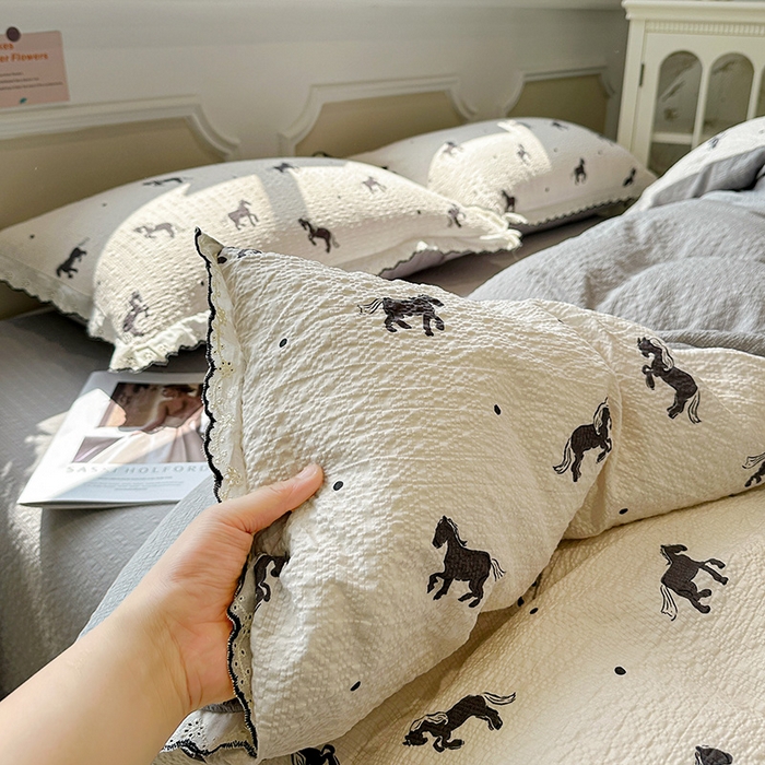 91家纺网 家纺一手货源 找家纺 一比一家纺 2026新款法式花边泡芙纱四件套 小黑马