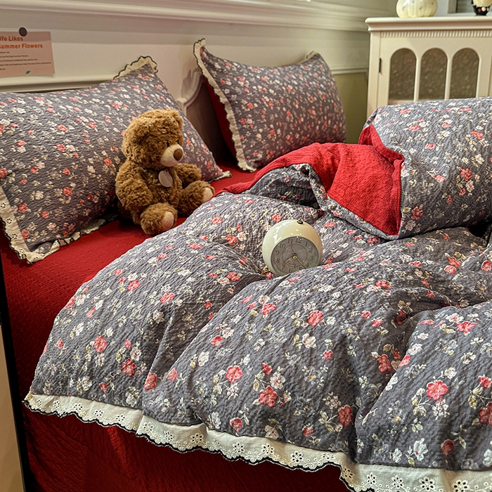 91家纺网 家纺一手货源 找家纺 一比一家纺 2026新款法式花边泡芙纱四件套 胭脂花