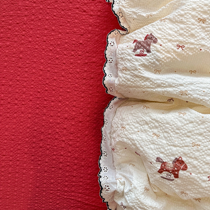 91家纺网 家纺一手货源 找家纺 一比一家纺 2026新款法式花边泡芙纱四件套 摇摇木马