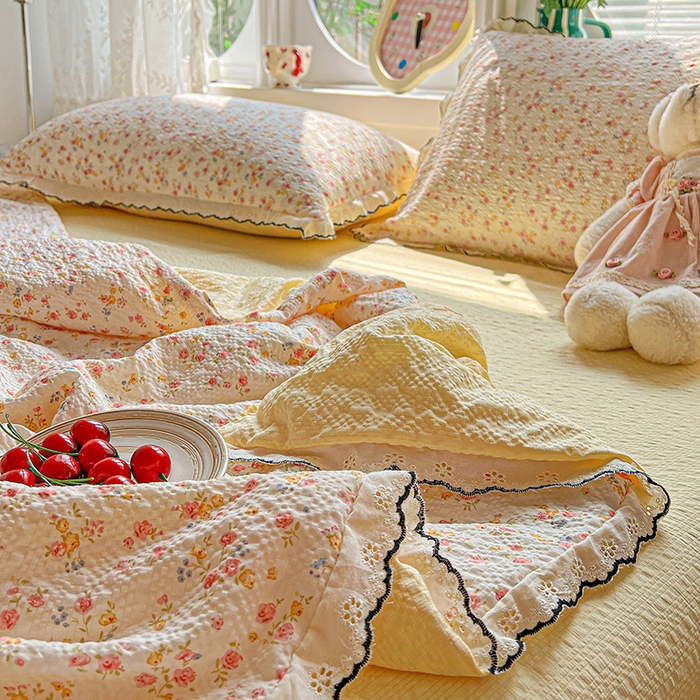 91家纺网 家纺一手货源 找家纺 （总）一比一家纺 2026新款法式花边泡芙纱夏被四件套