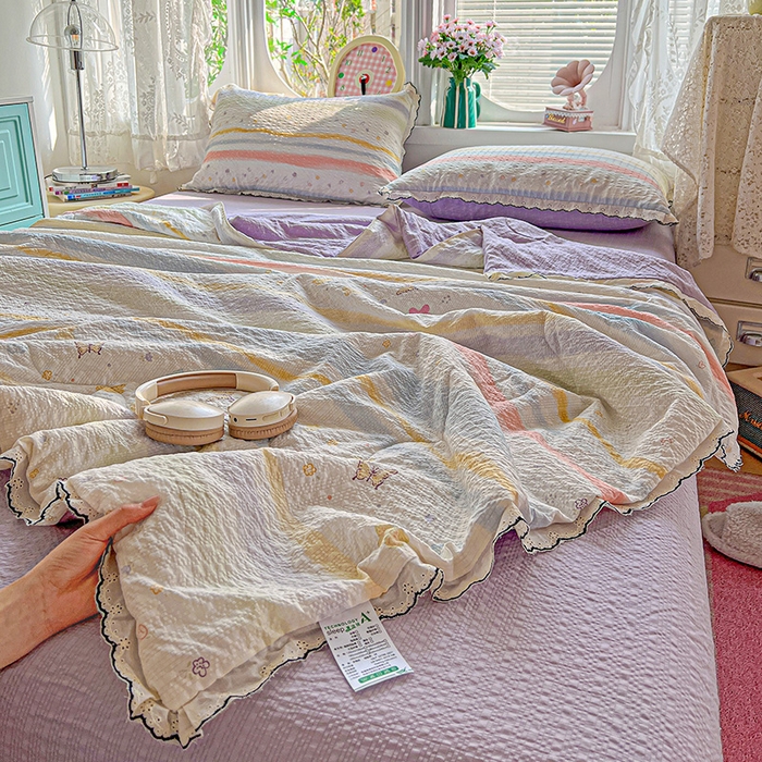 一比一家纺 2026新款法式花边泡芙纱夏被四件套 蝴蝶谷