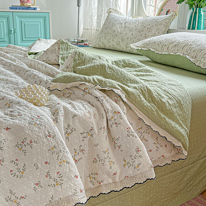 91家纺网 家纺一手货源 找家纺 一比一家纺 2026新款法式花边泡芙纱夏被四件套 花枝兔