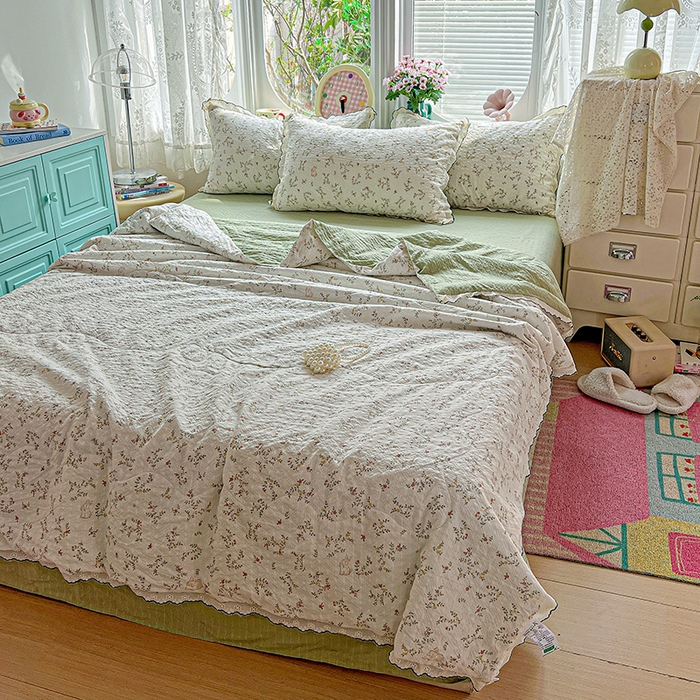 91家纺网 家纺一手货源 找家纺 一比一家纺 2026新款法式花边泡芙纱夏被四件套 花枝兔