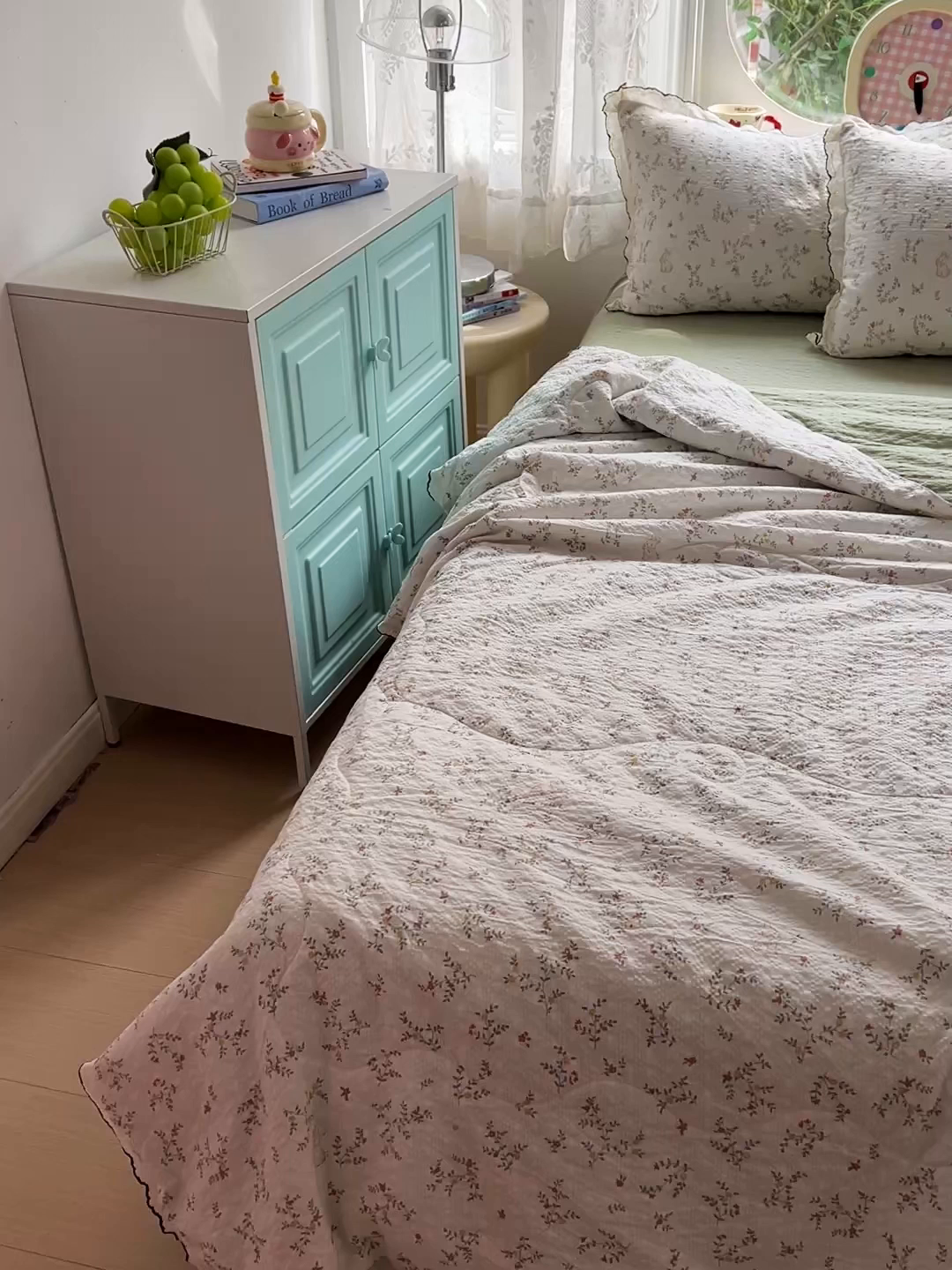 91家纺网 家纺一手货源 找家纺 一比一家纺 2026新款法式花边泡芙纱夏被四件套 花枝兔