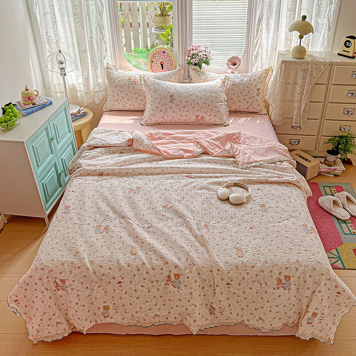 91家纺网 家纺一手货源 找家纺 一比一家纺 2026新款法式花边泡芙纱夏被四件套 浪漫满屋