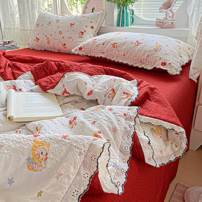 91家纺网 家纺一手货源 找家纺 一比一家纺 2026新款法式花边泡芙纱夏被四件套 梦宝贝 - 红