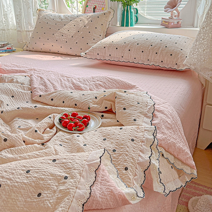 91家纺网 家纺一手货源 找家纺 一比一家纺 2026新款法式花边泡芙纱夏被四件套 奶霜啵啵