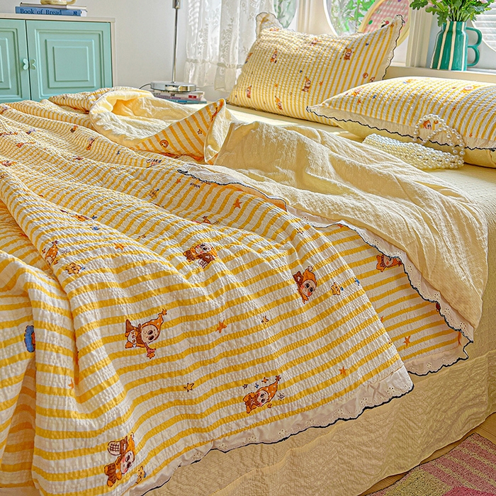 91家纺网 家纺一手货源 找家纺 一比一家纺 2026新款法式花边泡芙纱夏被四件套 晚安星人