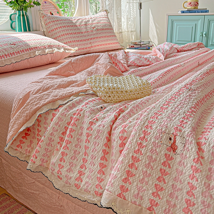 91家纺网 家纺一手货源 找家纺 一比一家纺 2026新款法式花边泡芙纱夏被四件套 幸运汪