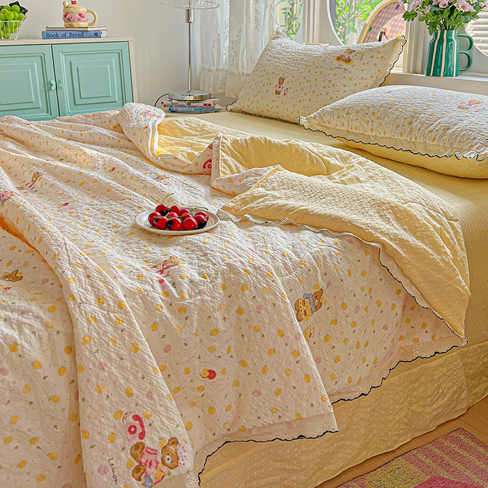 91家纺网 家纺一手货源 找家纺 一比一家纺 2026新款法式花边泡芙纱夏被四件套 熊贝贝