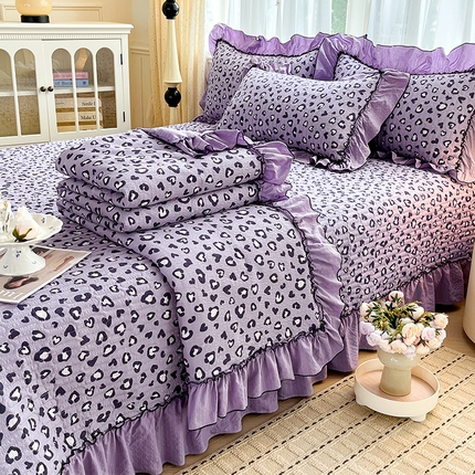 91家纺网 家纺一手货源 找家纺 （总）妮恒美 2026新款法式床盖款泡芙纱夏被四件套