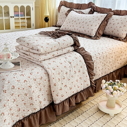 91家纺网 家纺一手货源 找家纺 （总）妮恒美 2026新款法式床盖款泡芙纱夏被四件套