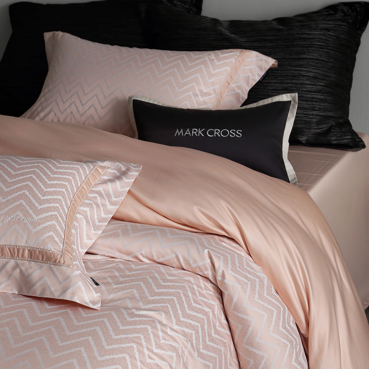 91家纺网 家纺一手货源 找家纺 佳汐蓝家纺 2026新款亲肤锦丝棉四件套 未来派对