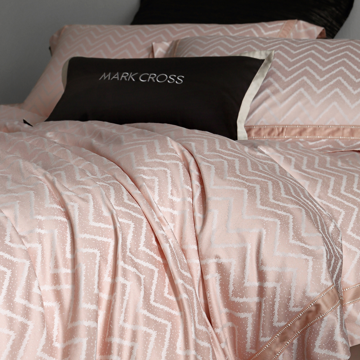 91家纺网 家纺一手货源 找家纺 佳汐蓝家纺 2026新款亲肤锦丝棉四件套 未来派对