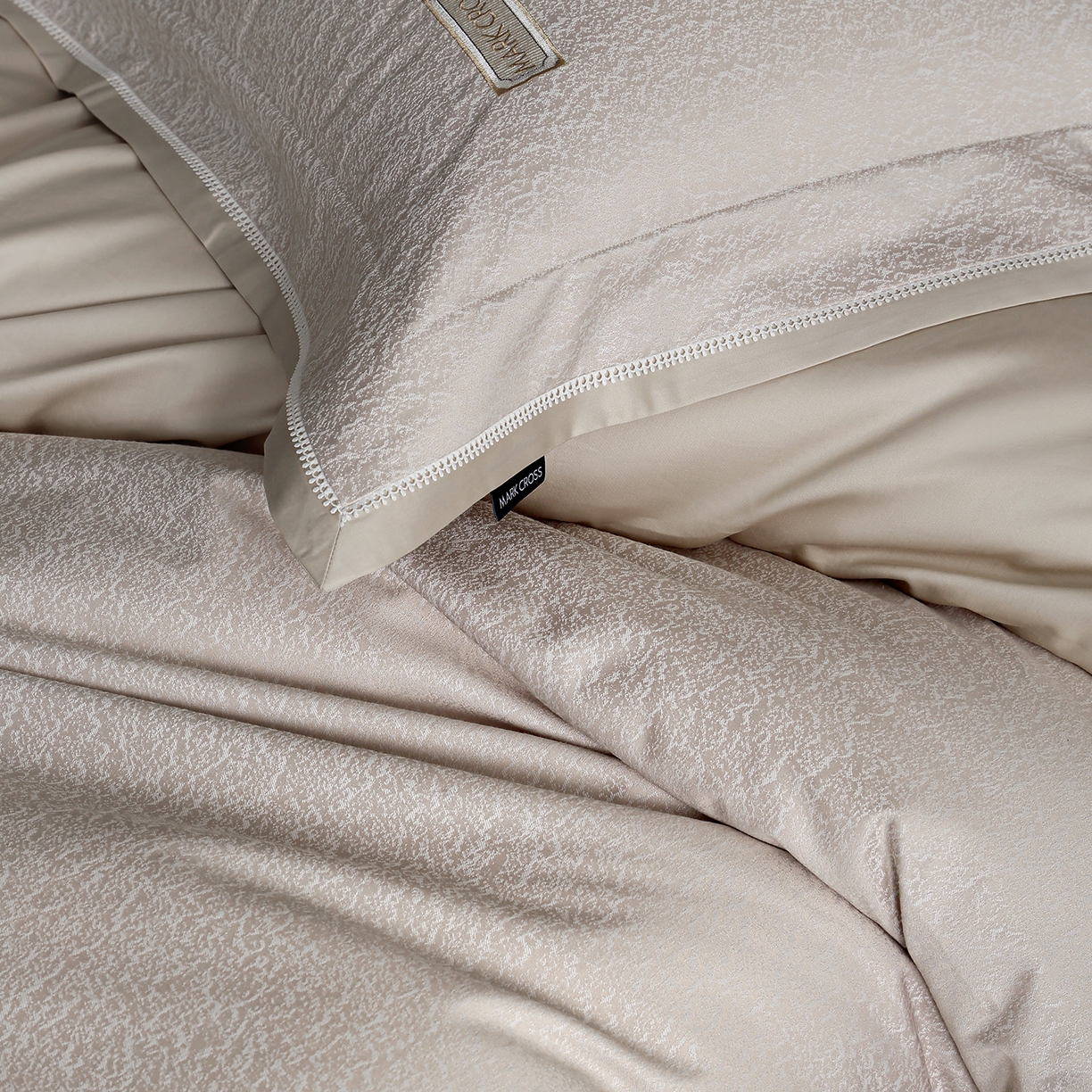 91家纺网 家纺一手货源 找家纺 佳汐蓝家纺 2026新款亲肤锦丝棉四件套 星语纱庭