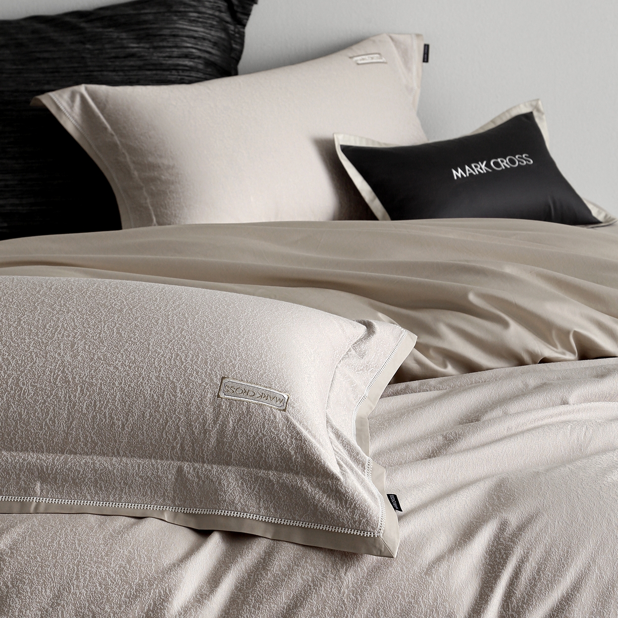 91家纺网 家纺一手货源 找家纺 佳汐蓝家纺 2026新款亲肤锦丝棉四件套 星语纱庭