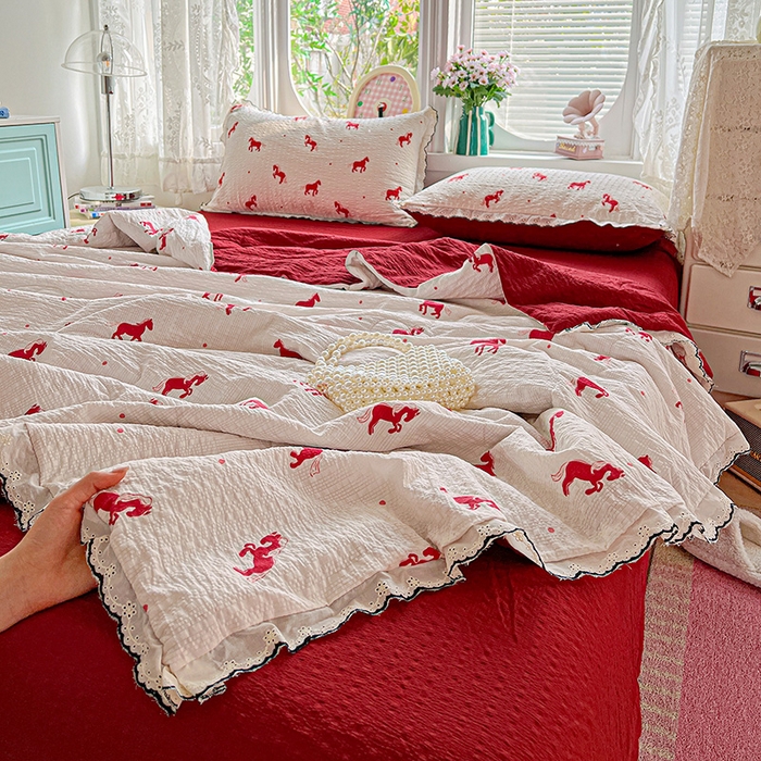 91家纺网 家纺一手货源 找家纺 （总）一比一家纺 2026新款法式花边泡芙纱夏被四件套