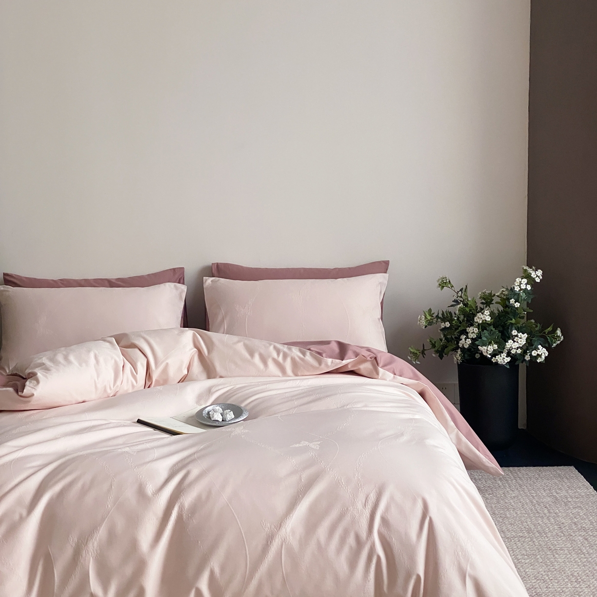 91家纺网 家纺一手货源 找家纺 玉宇阁家居 2026新款全棉纯棉40S大提花四件套 月屿栖蝶