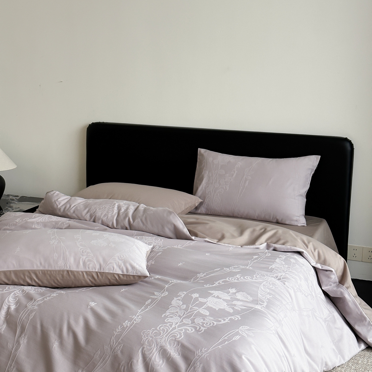 91家纺网 家纺一手货源 找家纺 玉宇阁家居 2026新款全棉纯棉40S大提花四件套 花漫枝