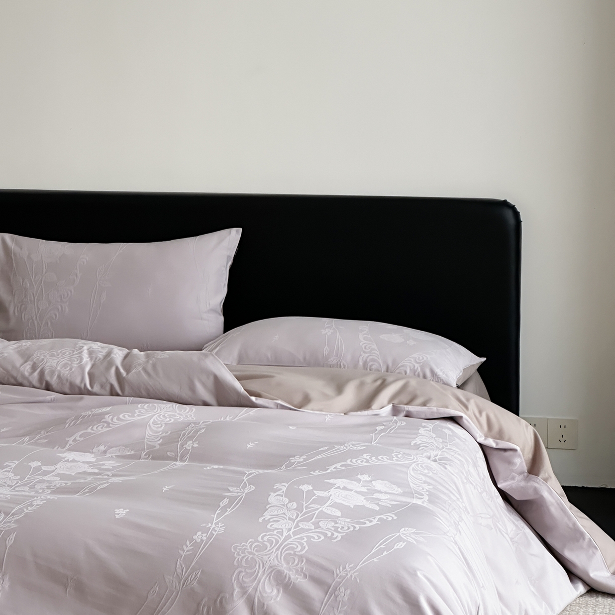 91家纺网 家纺一手货源 找家纺 玉宇阁家居 2026新款全棉纯棉40S大提花四件套 花漫枝