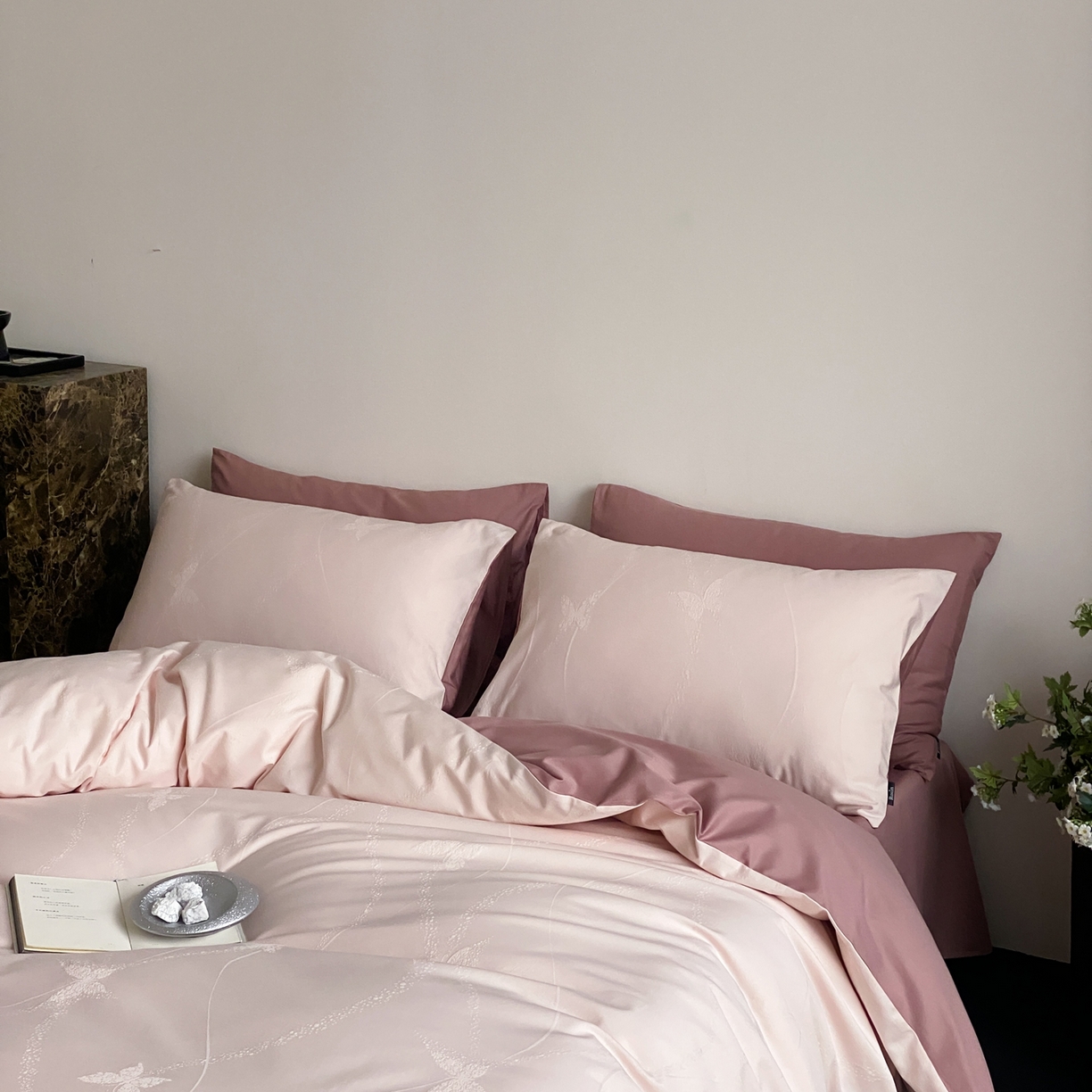 91家纺网 家纺一手货源 找家纺 玉宇阁家居 2026新款全棉纯棉40S大提花四件套 月屿栖蝶