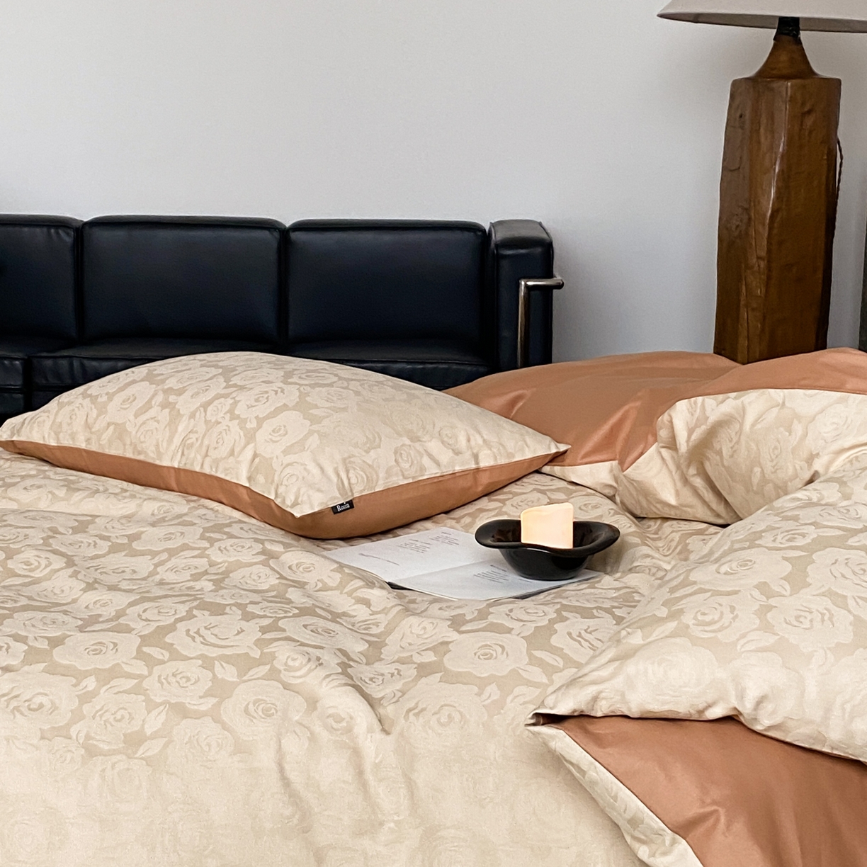 91家纺网 家纺一手货源 找家纺 玉宇阁家居 2026新款全棉纯棉40S大提花四件套 漫-暖阳摩卡