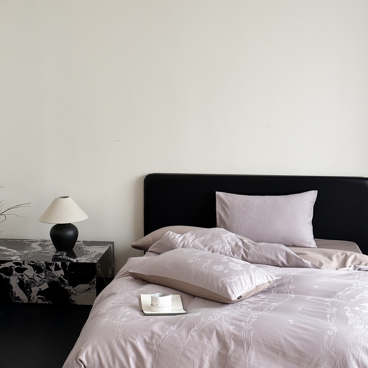 91家纺网 家纺一手货源 找家纺 玉宇阁家居 2026新款全棉纯棉40S大提花四件套 花漫枝