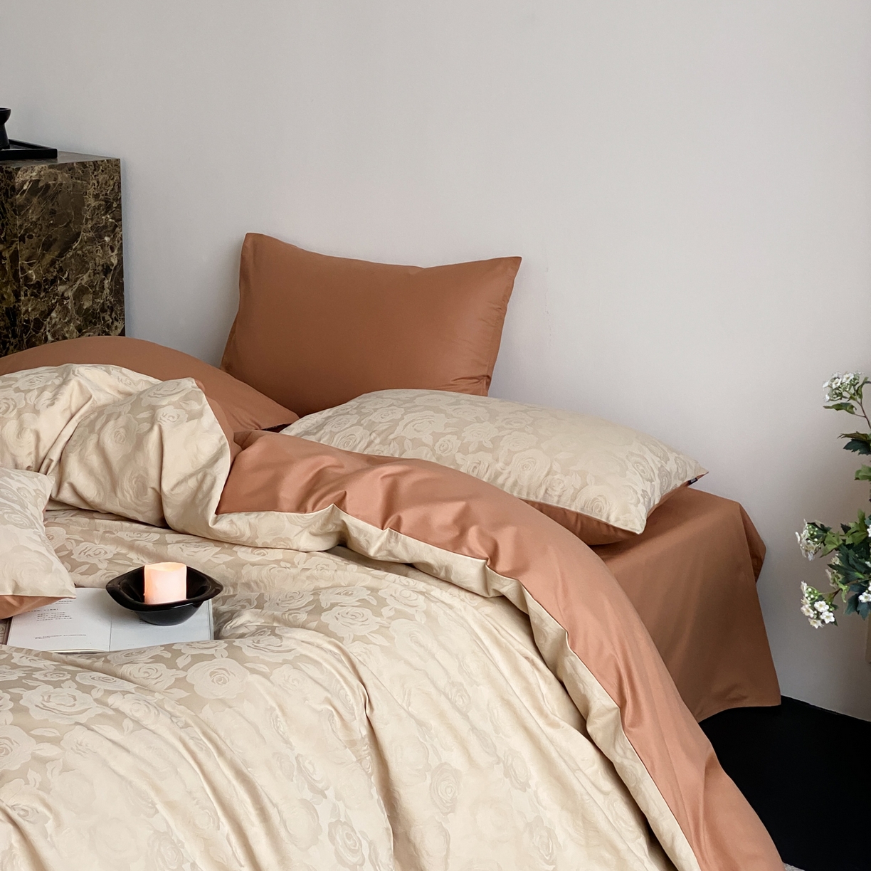 91家纺网 家纺一手货源 找家纺 玉宇阁家居 2026新款全棉纯棉40S大提花四件套 漫-暖阳摩卡