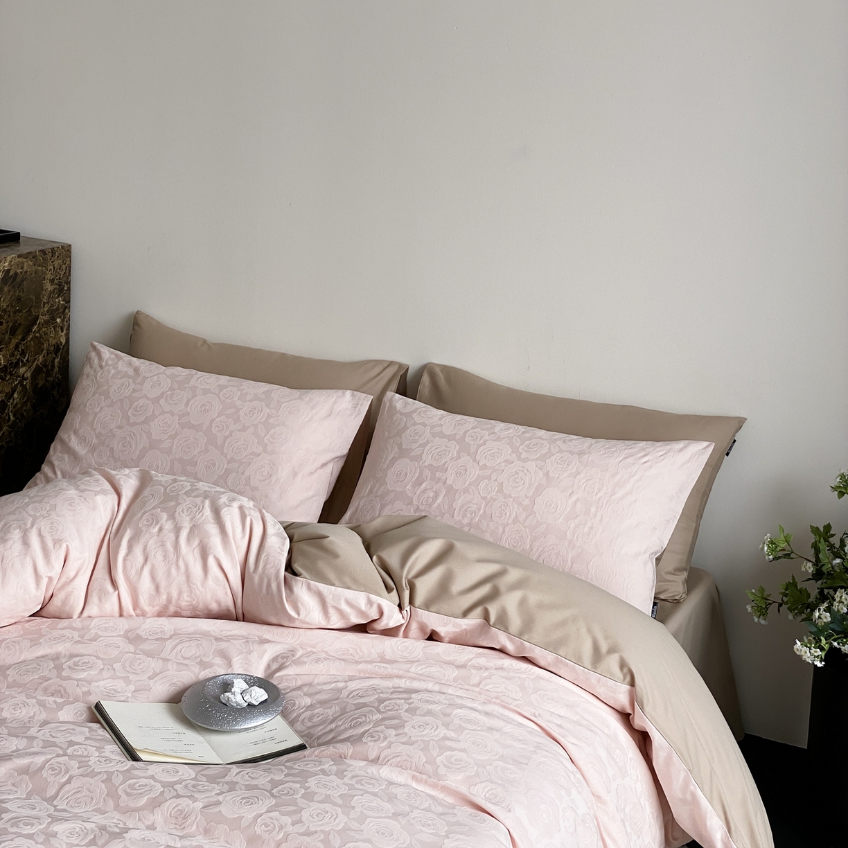 91家纺网 家纺一手货源 找家纺 玉宇阁家居 2026新款全棉纯棉40S大提花四件套 漫-云柔