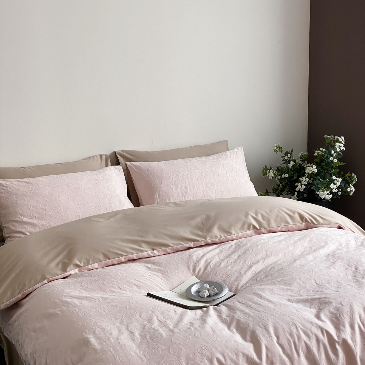 91家纺网 家纺一手货源 找家纺 玉宇阁家居 2026新款全棉纯棉40S大提花四件套 漫-云柔